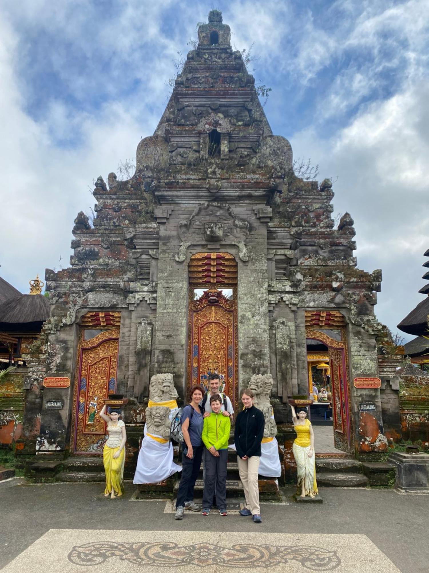 Sunwukong Guest House Убуд Экстерьер фото
